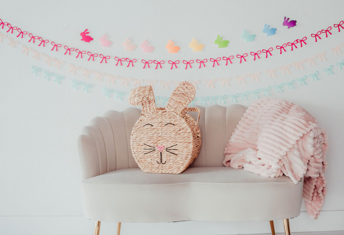 Easter Garland Cute Bunny Garland 10 Pre-Strung Rainbow Bunnies 5 Foot Easter Felt Garland Bunny Party Decorations, Rabbit Shower, Birthday Party Banners for Mantle, Tree, Classroom, and Wall Decor,